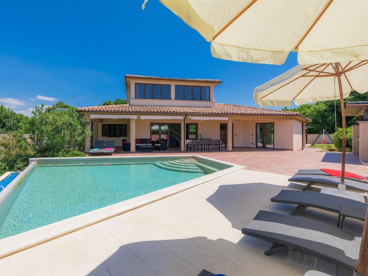 Holiday Home Andrea - Pul463 By Interhome Šišan Exteriér fotografie